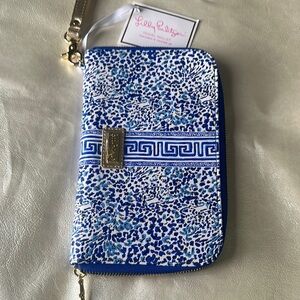 Lilly Pulitzer Blue Patterne TRAVEL WALLET   Women's Bag